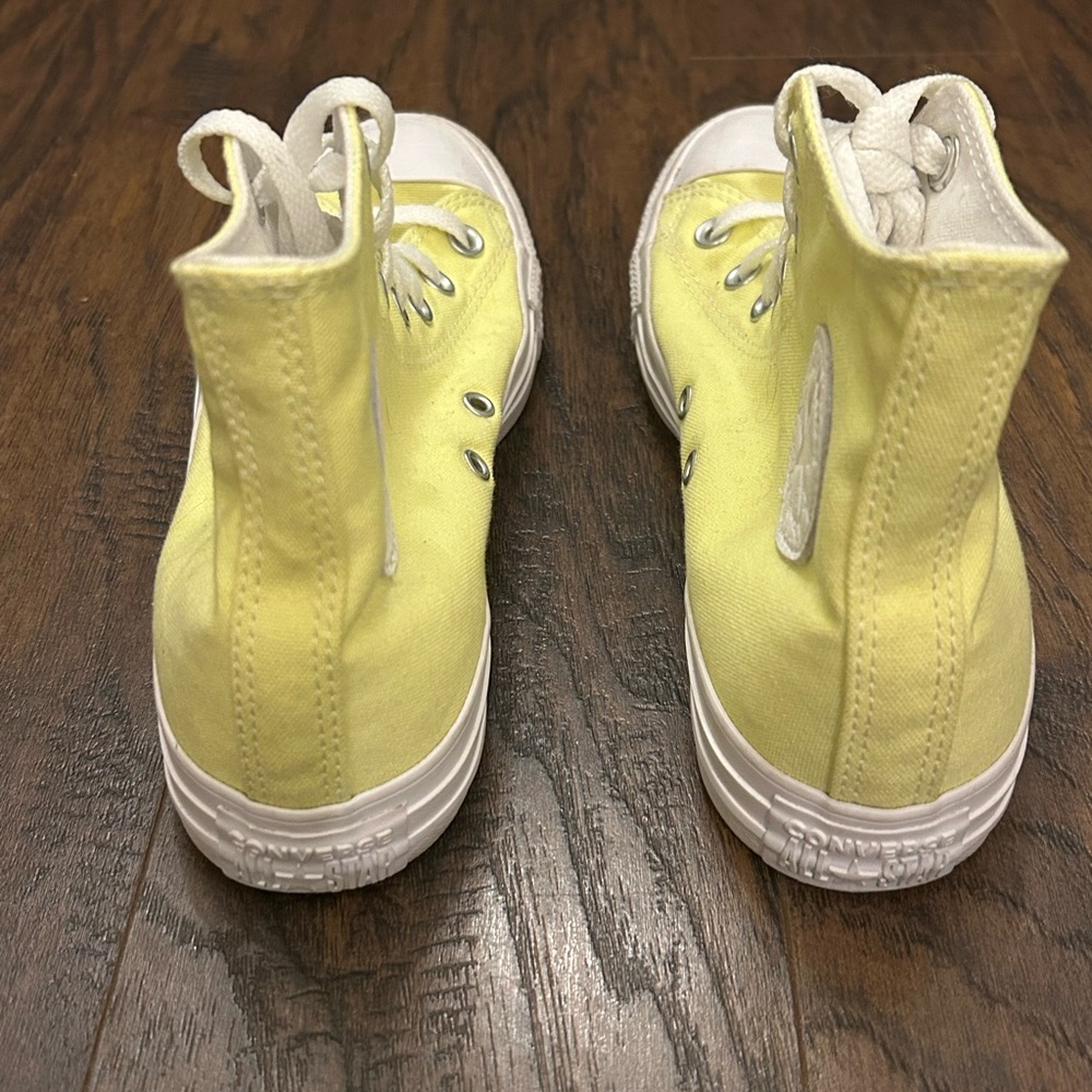 Converse Chuck Taylor All Star High Top Unisex Sneakers Light Yellow W 8 M 6 - Picture 2 of 7